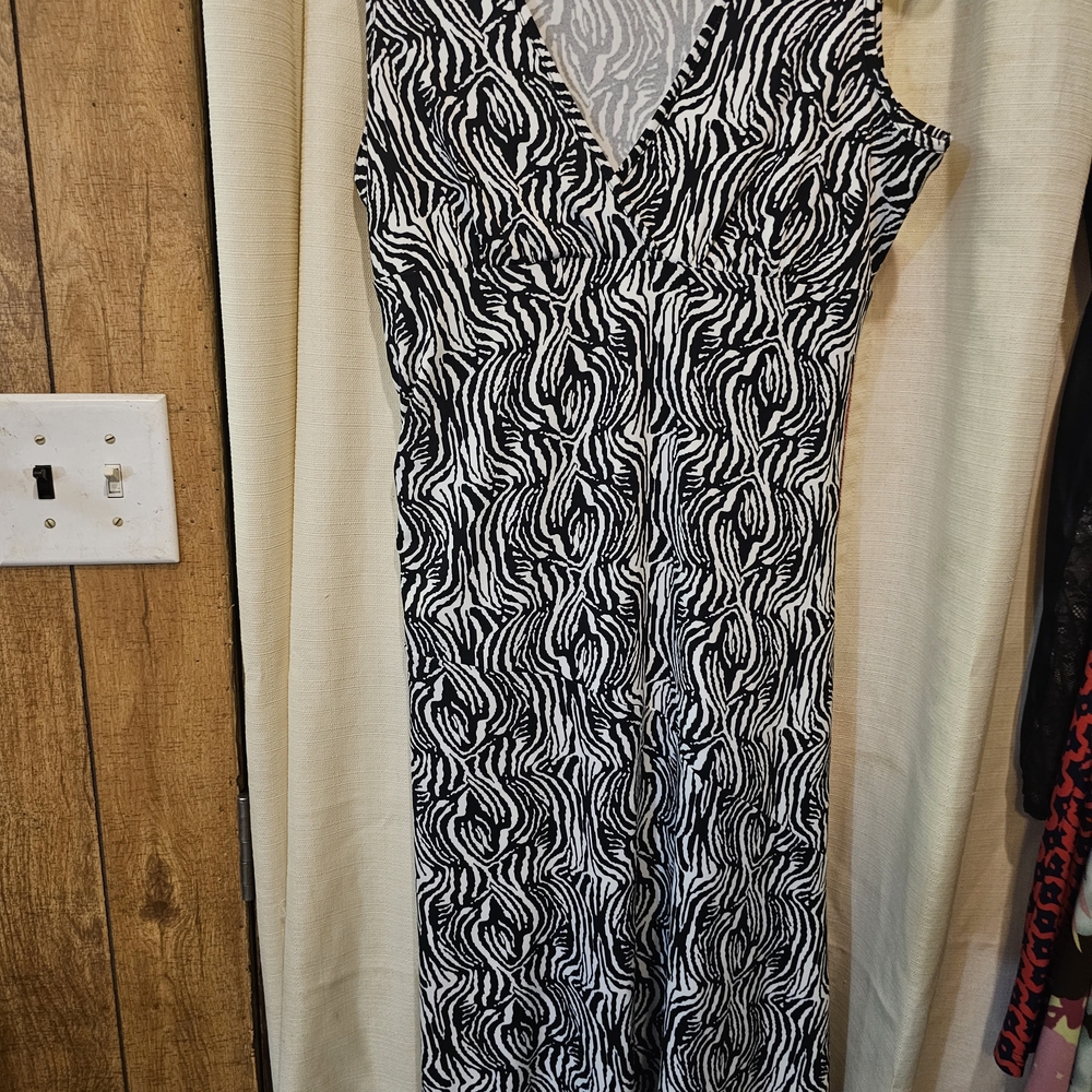 Mossimo Supply Co. Black and White Zebra Print Midi Dress